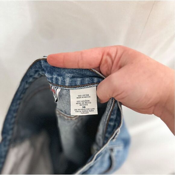 Bill Blass Plus Jeans - Picture 3 of 7